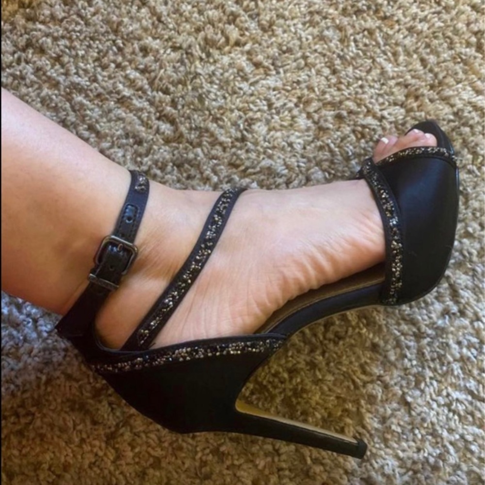 Gianni Bini Elegant Black Heels